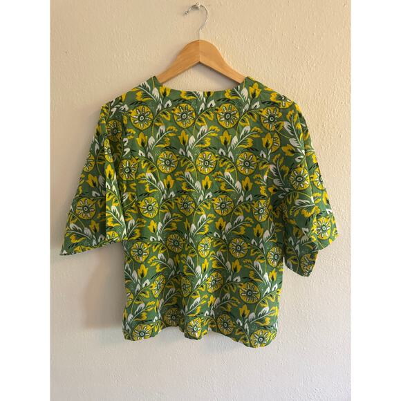 Roller Rabbit green floral blouse NWT - Picture 3 of 5